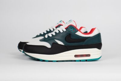Nike Air Max 1 LeBron James Liverpool F.C.