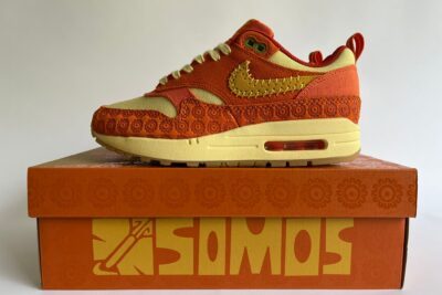 Nike Air Max 1 PRM Somos Familia (W) zijkant