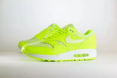 Nike Air Max 1 PRM Volt – Wit/Volt/Groen Heren/Dames/Uniseks Sneakers – Leer - FN6832-702 – Zijkant