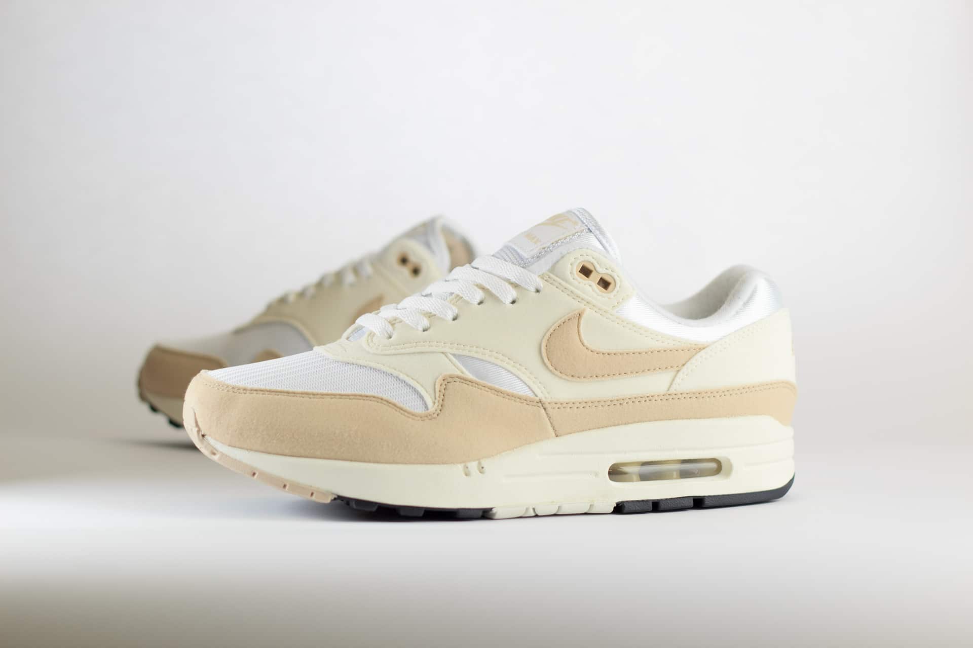nike air max 1 pale ivory