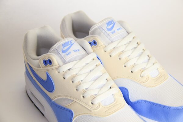 Nike Air Max 1 Royal Pulse (W) – Blauw/Wit Heren/Dames/Unisex Sneakers – Vilt/Mesh - DZ2628-113 - Tong