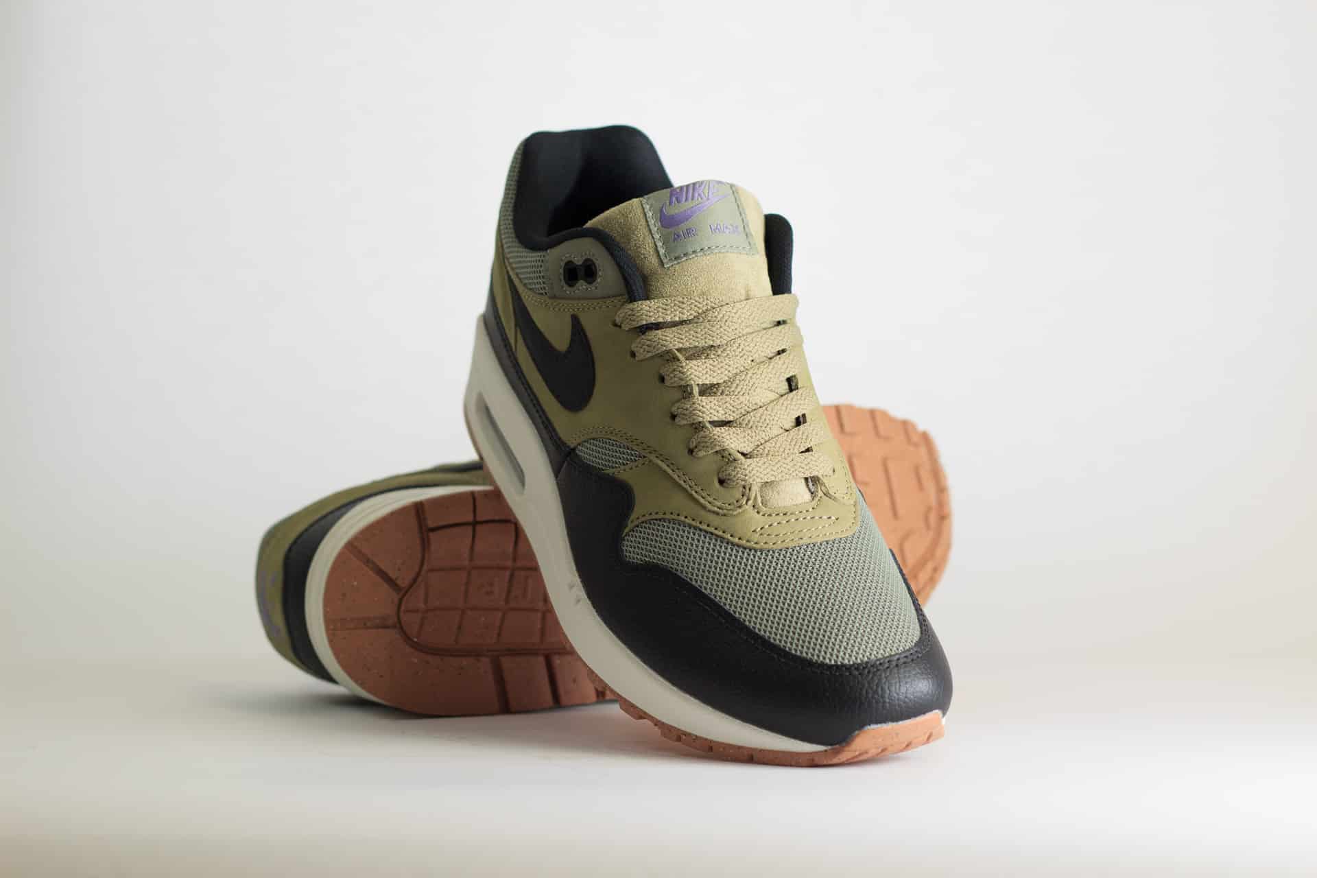 Nike Air Max 1 SC Dark Stucco – Groen/Zwart Heren/Dames/Uniseks Sneakers – Leer/Mesh - FB9660-003 – Voorkant