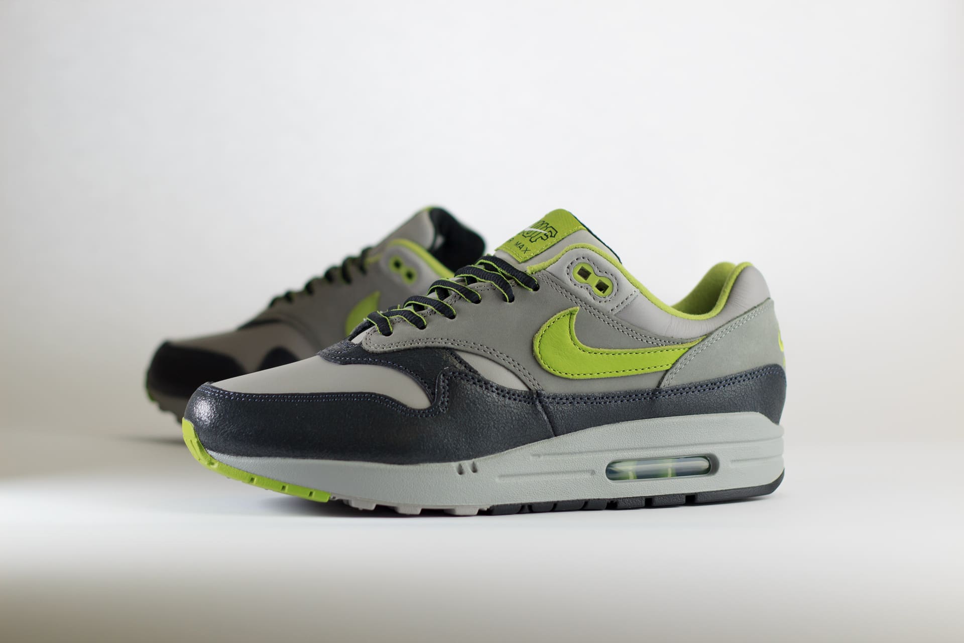 nike air max 1 grey green