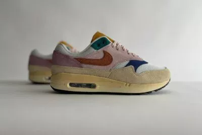 Nike Air Max 1 Tan Lines (W) zijkant