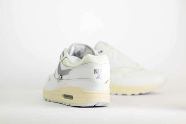 Nike Air Max 1 Time Warp – Wit Heren/Dames/Uniseks Sneakers – Leer - FJ5472-121 – Achterkant