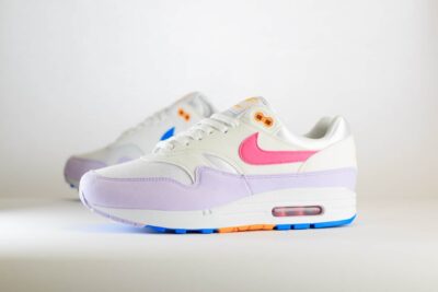 Nike Air Max 1 White Alchemy Pink (W) – Roze/Wit/Blauw Heren/Dames/Unisex Sneakers – Vilt/Mesh - HF5071-100 – Zijkant