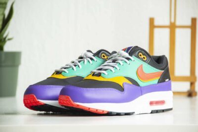 Nike Air Max 1 Windbreaker voorkant