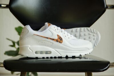 Nike Air Max 90 AX Leopard zijkant en onderkant