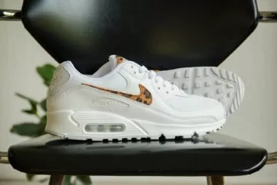 Nike Air Max 90 AX Leopard zijkant en onderkant