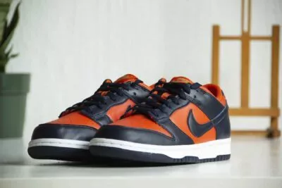 Nike Dunk Low Champ Colors voorkant