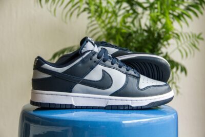 Nike Dunk Low Georgetown zijkant