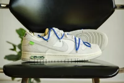 Nike Dunk Low Off-White lot 32 zijkant en onderkant
