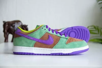 Nike Dunk Low Veneer zijkant