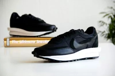 Nike LD Waffle Sacai Black buitenkant