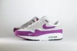Nike Air Max 1 ’87 Bold Berry (W) - Wit/Berry/Paars/Heren/Dames/Unisex Sneakers – Mesh/Vilt - HF1194-101 - Zijkant