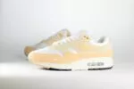 Nike Air Max 1 '87 Light Orewood Brown (W) - Beige/Bruin/Wit Heren/Dames/Unisex Sneakers - Mesh/Vilt - HF1194-100 - Zijkant
