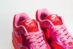 Nike Air Max 1 PRM Valentine’s Day Playful Pink – Roze/Rood – Heren/Dames/Uniseks Sneakers – LakLeer/Mesh - HV2301-600 – Bovenkant