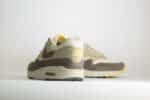 Nike Air Max 1 Premium Cave Stone – Beige/Grijs – Heren/Dames/Uniseks Sneakers – Leer/Suede - IB6390-001 – Achterkant