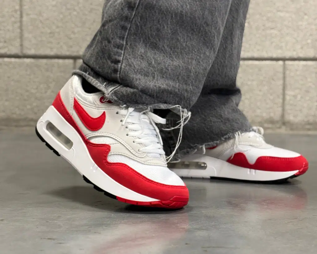 Nike Air Max 1 '86 Big Bubble Sport Red (W) - On feet - Zijkant