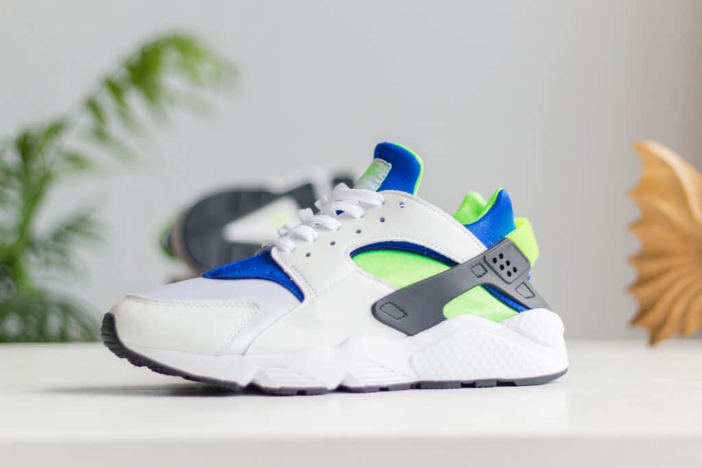 Nike Air Huarache Scream Green - zijkant