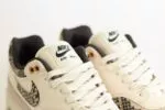 Nike Air Max 1 Snakeskin Light Orewood Brown (W) – Beige/Grijs – Heren/Dames/Uniseks Sneakers – Synthetischleer/Suede - HF5338-100 – Bovenkant