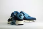 Nike Air Max 90 PRM Armory Navy – BlauwWit – Heren/Dames/Uniseks Sneakers – Leer/Mesh - FZ9895-400 – Achterkant