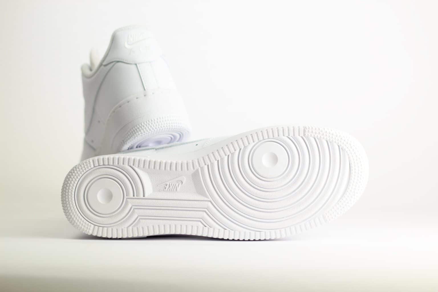 Nike Air Force 1 Low '07 White – Wit – Heren/Dames/Uniseks Sneakers – Leer - CW2288-111 – Onderkant