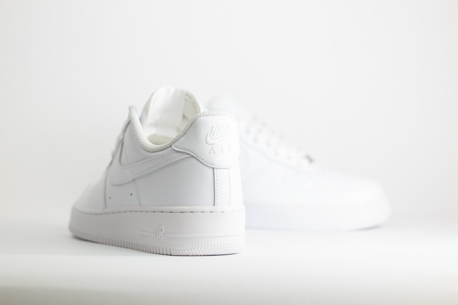 Nike Air Force 1 Low '07 White – Wit – Heren/Dames/Uniseks Sneakers – Leer - CW2288-111 – Achterkant