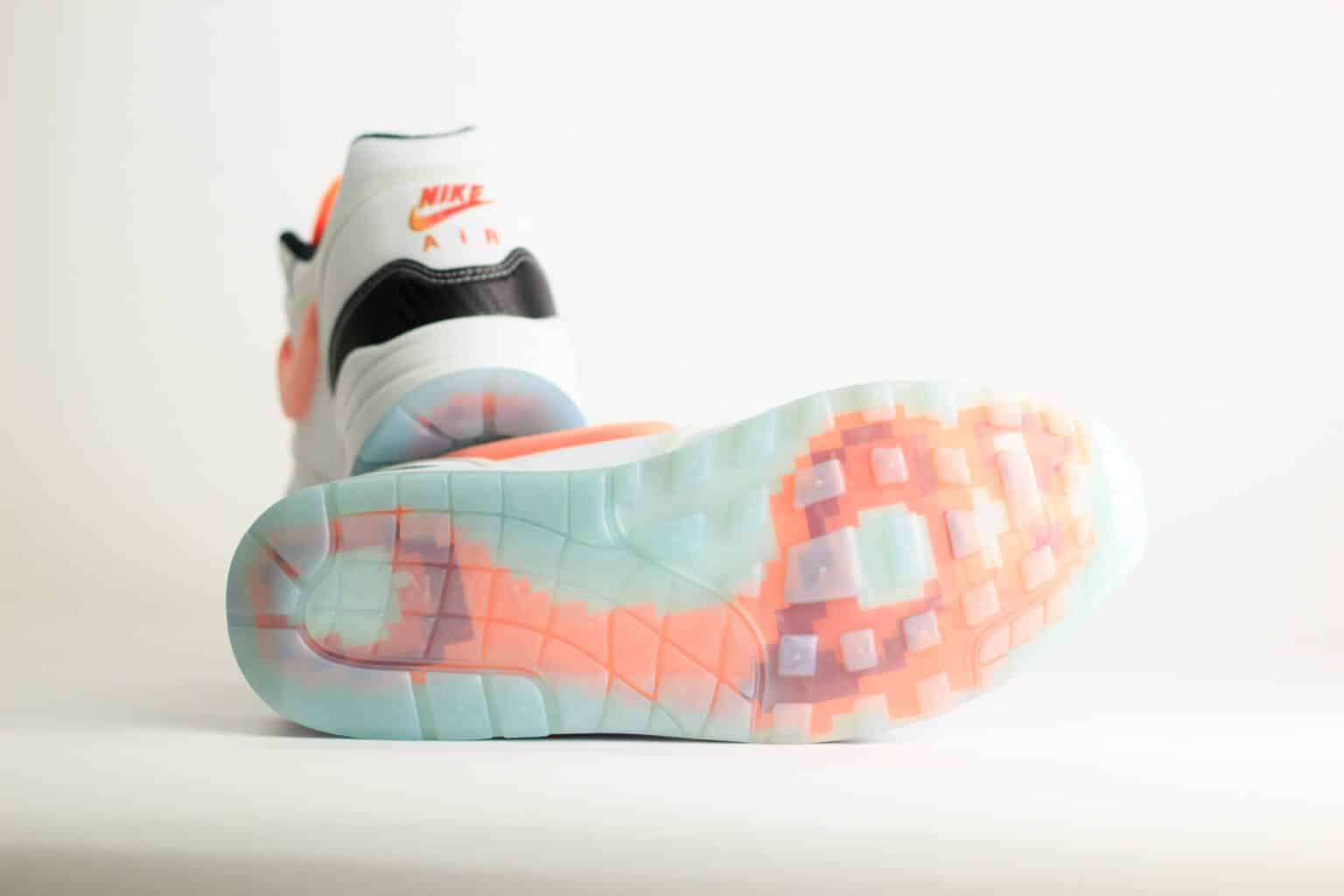 Nike Air Max 1 '87 EA Sports Madden NFL 25 – Wit – Heren/Dames/Uniseks Sneakers – Leer - HQ3503-100 – Onderkant