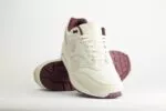 Nike Air Max 1 Sail Burgundy Crush – Beige – Heren/Dames/Uniseks Sneakers – Mesh/Nubuck - HF8127-100 – Voorkant