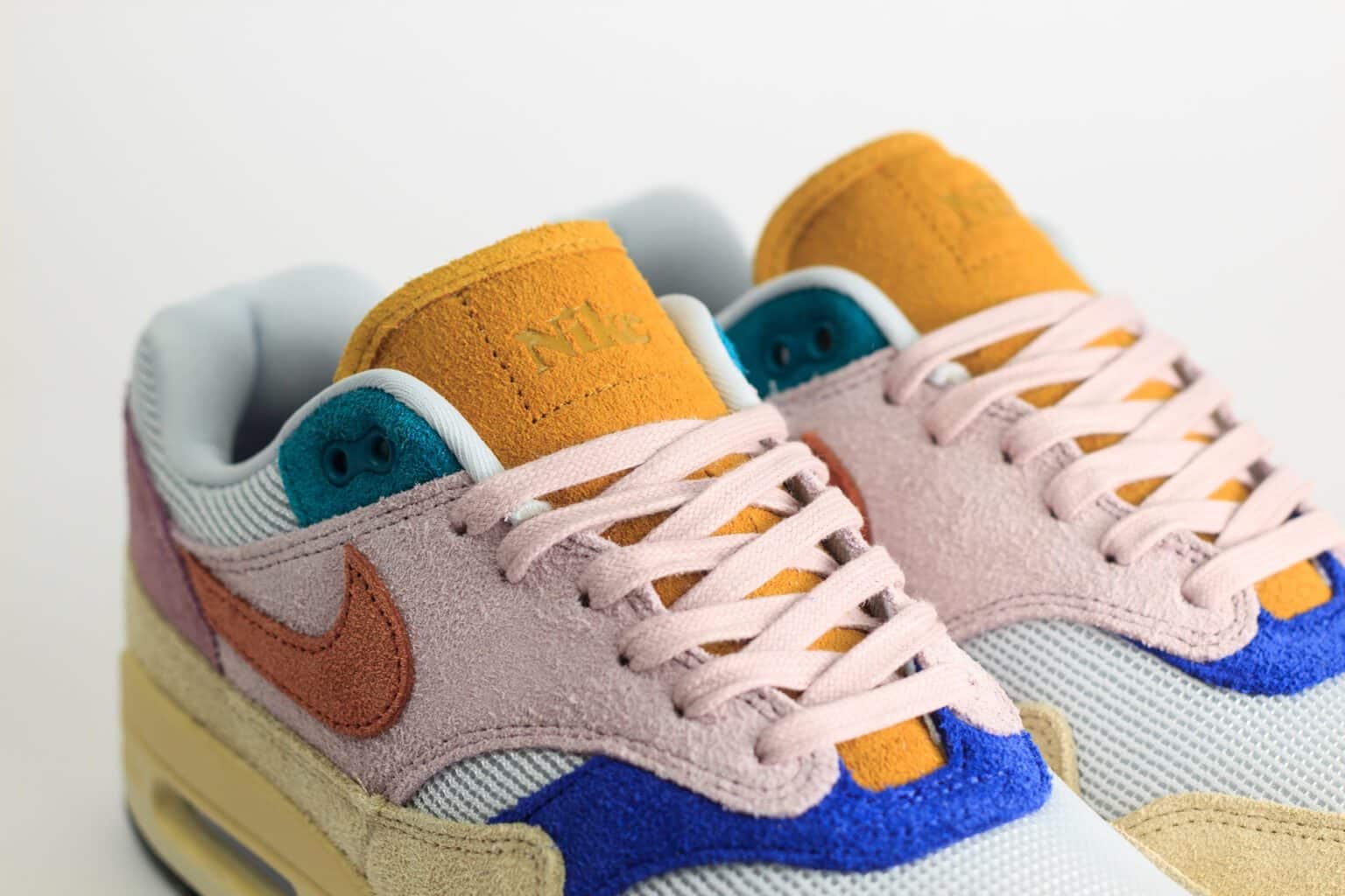 Nike Air Max 1 Tan Lines (W) - Roze/Blauw/Beige/Geel - Heren/Dames/Uniseks Sneakers - Suede/Mesh - FN7200-224 - Bovenkant