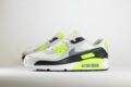 Nike Air Max 90 Gore-Tex Summit White Volt Black Cool Grey – Wit/Geel – Heren/Dames/Uniseks Sneakers – Gore-Tex - FD5810-102 – Zijkant