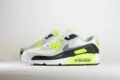 Nike Air Max 90 Gore-Tex Summit White Volt Black Cool Grey – Wit/Geel – Heren/Dames/Uniseks Sneakers – Gore-Tex - FD5810-102 – Zijkant