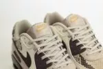 Nike Air Max 90 SE Tan Snakeskin – Beige/Grijs – Heren/Dames/Uniseks Sneakers – Leer - HF1212-200 – bovenkant