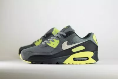 Nike Air Max 90 Smoke Grey Light Lemon Twist – Grijs/Geel – Heren/Dames/Uniseks Sneakers – Suede/Mesh - DM0029-012 – Zijkant