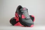 Nike Air Max 90 Wolf Grey Hyper Pink – Grijs/Roze – Heren/Dames/Uniseks Sneakers – Suede/Mesh - DM0029-010 – voorkant