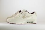 Nike Air Max 90 PRM Sail Burgundy Crush – Beige/Burgundy– Heren/Dames/Uniseks Sneakers – Suede/Mesh - HQ1712-001 – Zijkant