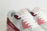 Nike Air Max 90 SE Neapolitan – Rood/Wit – Heren/Dames/Uniseks Sneakers – Leer/Mesh - HM9451-600 – Bovenkant