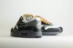Nike Air Max 1 .SWOOSH Low Poly Big Head Mode – Zwart/Wit– Heren/Dames/Uniseks Sneakers – Satin/Mesh - IB9898-001 – Achterkant