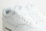 Nike Air Max 1 Premium White Snakeskin – Wit– Heren/Dames/Uniseks Sneakers – Leer - HV1211-100 – Bovenkant