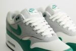 Nike Air Max 1 Essential Evergreen Aura – Wit/Groen – Heren/Dames/Uniseks Sneakers – Leer/Mesh - FZ5808-016 – Bovenkant
