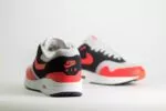 Nike Air Max 1 Essential Reverse Chili – Rood/Zwart/Wit – Heren/Dames/Uniseks Sneakers – Leer/Mesh - FZ5808-015 – Achterkant