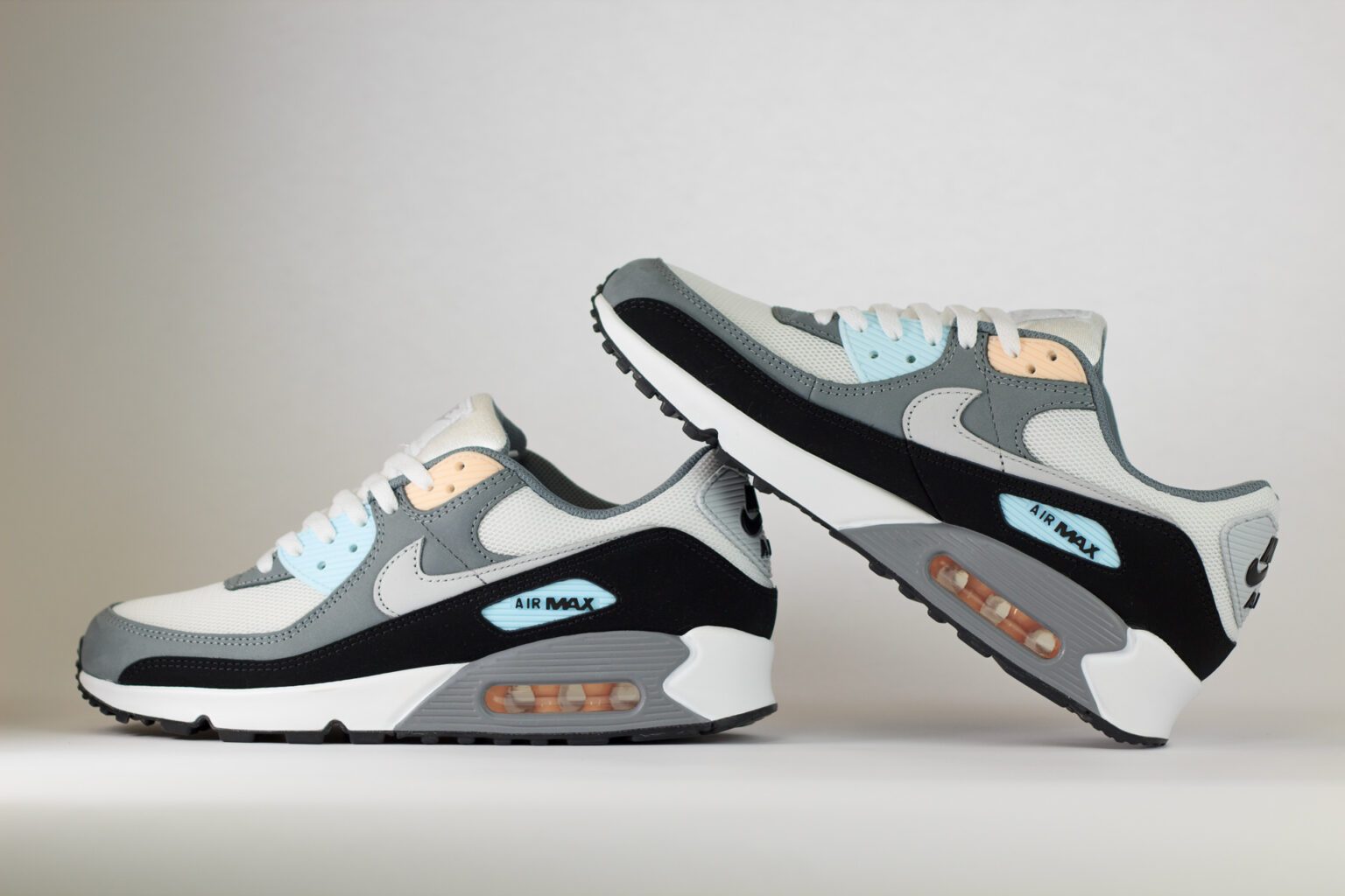 Nike Air Max 90 Cool Grey Pure Platinum Black - Grijs/Blauw/Zwart/Wit - Heren/Dames/Uniseks Sneakers - Leer/Mesh - IB7674-001 - Binnenkant
