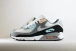 Nike Air Max 90 Cool Grey Pure Platinum Black - Grijs/Blauw/Zwart/Wit - Heren/Dames/Uniseks Sneakers - Leer/Mesh - IB7674-001 - Zijkant