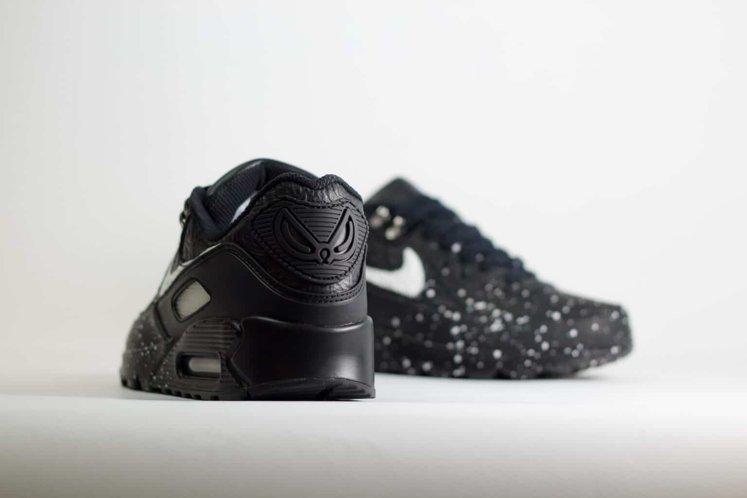 Nike Air Max 90 Slawn Black - Zwart/Wit - Heren/Dames/Uniseks Sneakers - Leer - FD6492-001 - Achterkant