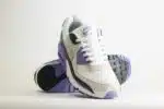 Nike Air Max 90 White Dusty Amethyst - Wit/Zwart/Paars/Grijs - Heren/Dames/Uniseks Sneakers - Leer/Suede/Mesh - DM0029-114 - Voorkant