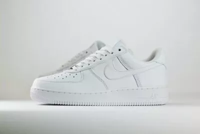 Nike Air Force 1 Low Premium Triple White – Wit – Heren/Dames/Uniseks Sneakers – Leer – IM3078-100 – Zijkant
