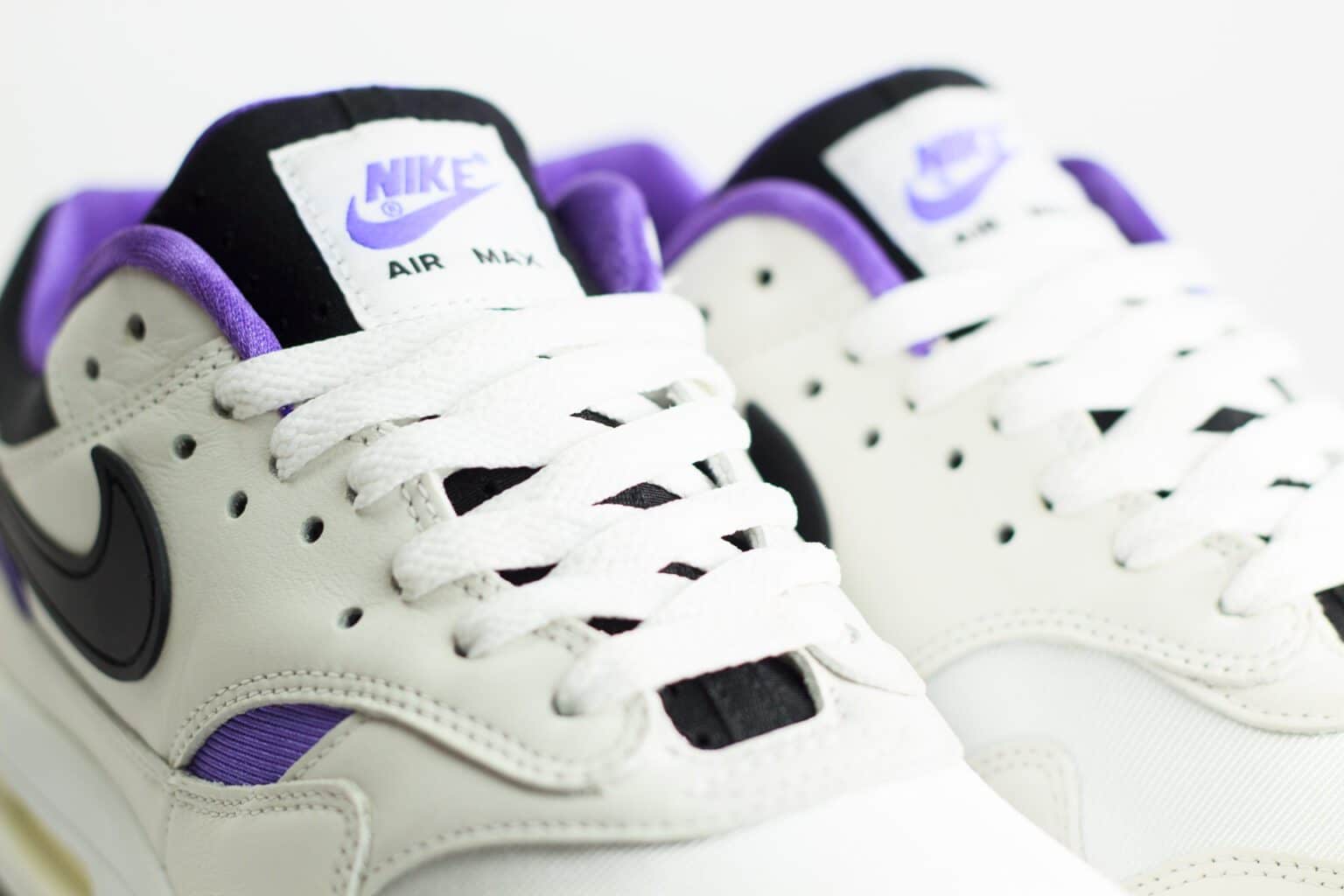 Nike Air Max 1 DNA CH.1 Pack Purple Punch – Wit/Paars/Zwart – Heren/Dames/Uniseks Sneakers – Leer/Kunststof - AR3863-101 – Bovenkant