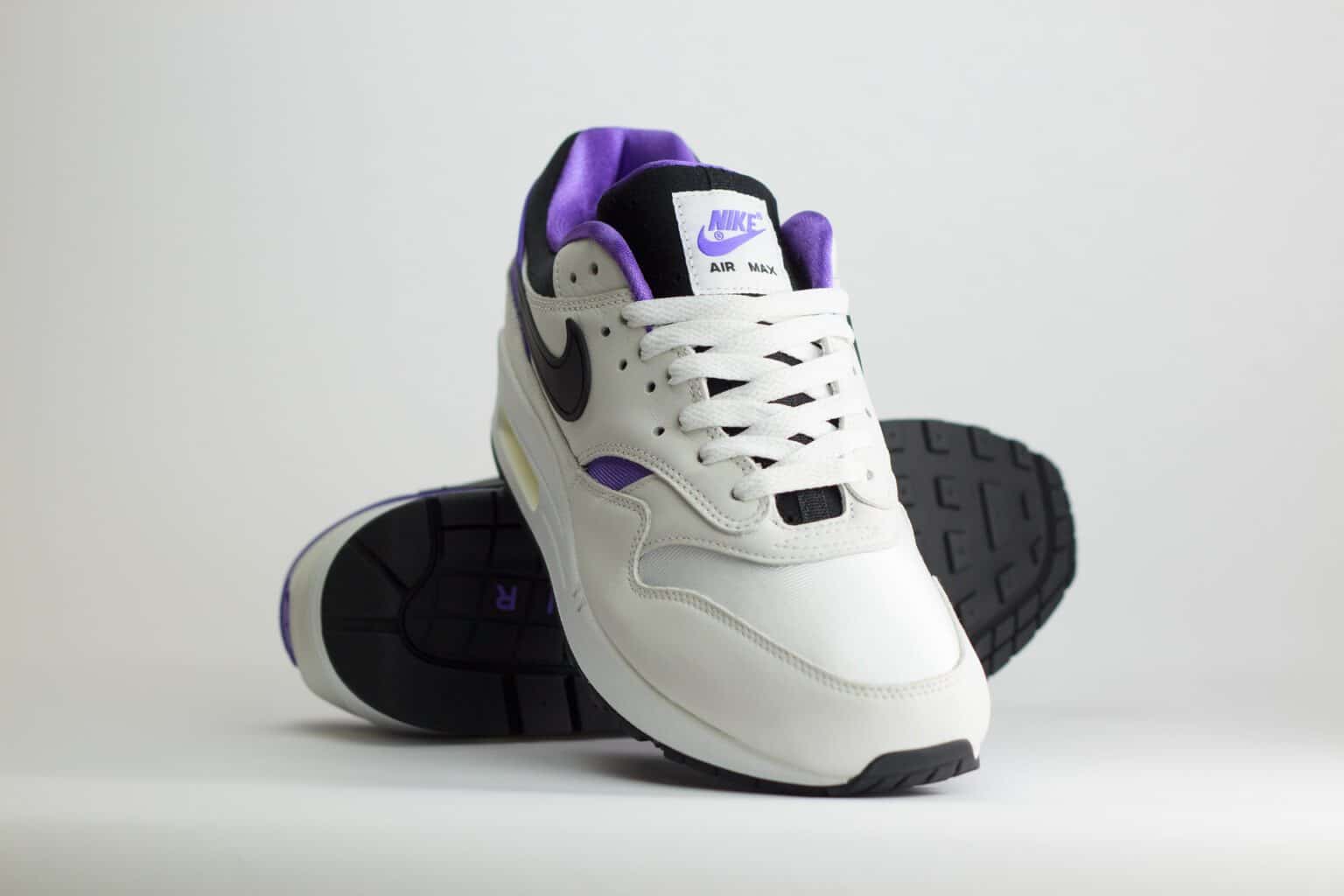 Nike Air Max 1 DNA CH.1 Pack Purple Punch – Wit/Paars/Zwart – Heren/Dames/Uniseks Sneakers – Leer/Kunststof - AR3863-101 – Voorkant