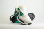 Nike Air Max 90 Malachite – Wit/Groen – Heren/Dames/Uniseks Sneakers – Leer/Mesh – FB9658-102 – Voorkant